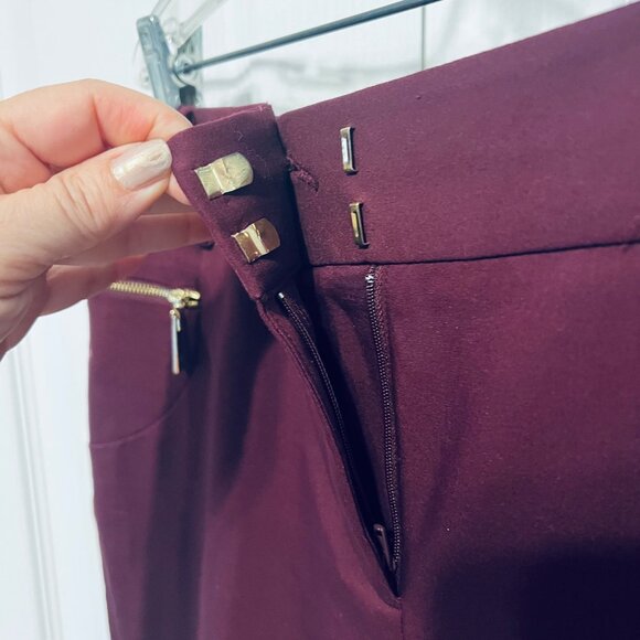 Chaus New York-Women's Size 8 Stretch Burgundy/Gold Ankle Pants-Casual-Comfy - Picture 5 of 15